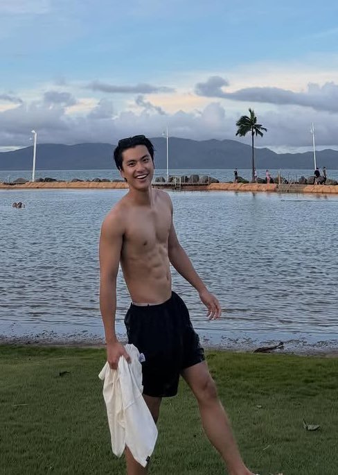 OhmIngUSA's tweet photo. Hes simply gorgeous - I side and out

#ohmpawat https://t.co/Y4onPUp64p