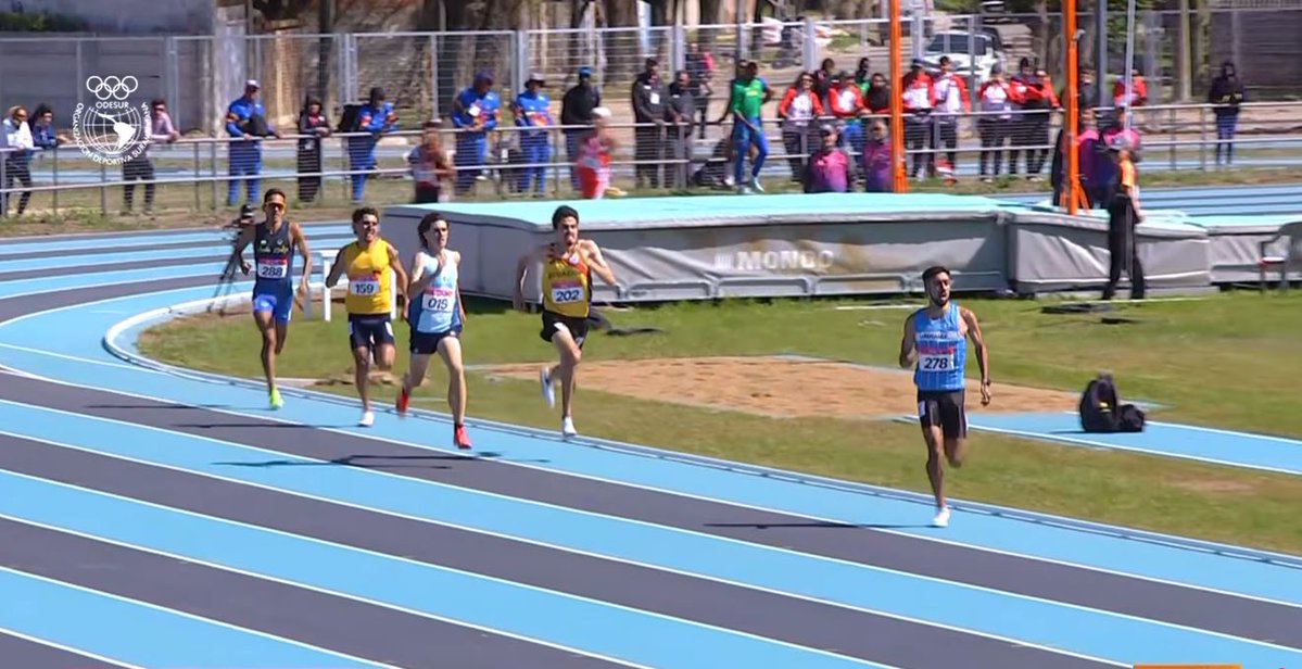 ElEspectadorUy's tweet photo. ATLETISMO: ¡ORO PARA URUGUAY! 🥇🇺🇾 

Valentín Soca logró el primer lugar en los 1.500 metros con un tiempo de 3’46”05 y consiguió la segunda medalla de oro en atletismo para Uruguay. https://t.co/6tQEIKBXmM