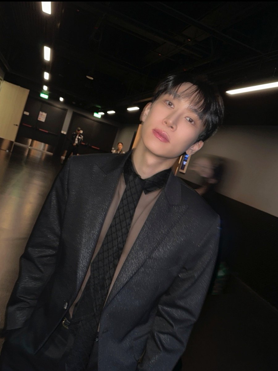 KindMadame1818's tweet photo. 260923 IG
그냥 은광이 카톡프사가 팬들에게 보내준 
헐벌거벗은 은광이라는게 나는 너무 웃긴거같아 https://t.co/uxj9iaxxgm