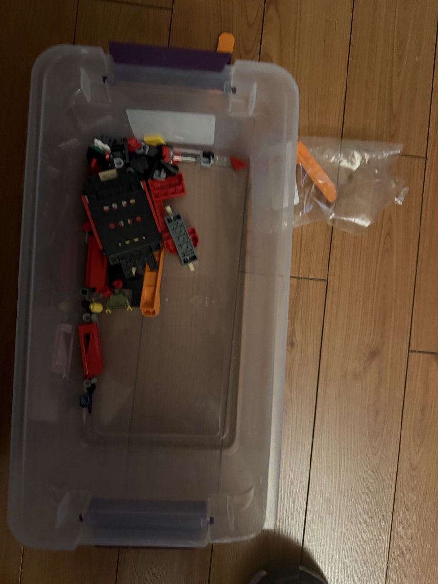 maxthecat123's tweet photo. Spent all night  tearing my Lego Ferrari to start again. I made a lot of mistakes I need to correct. I used Lego brick removal tool #lego https://t.co/JmYrSMXwyh
