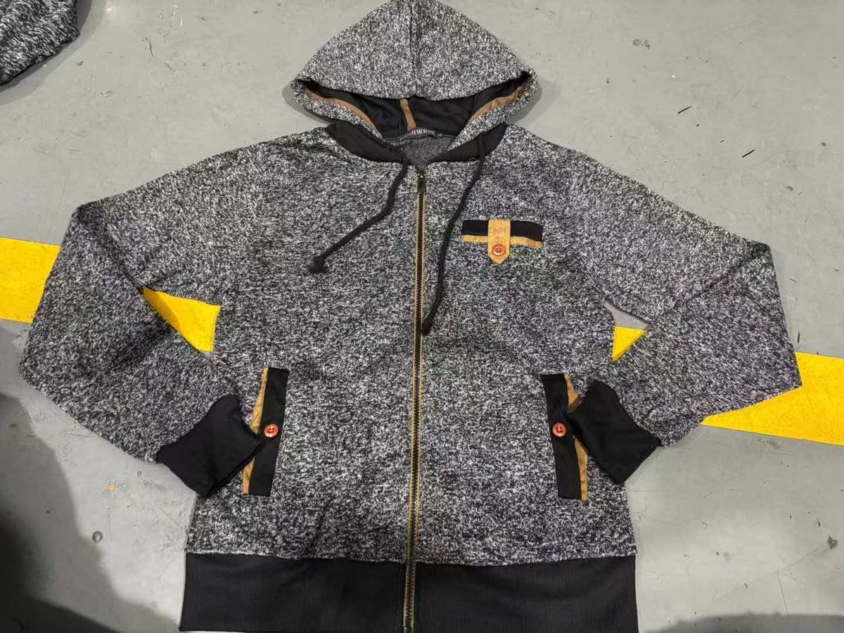 DikaGlobalLink's tweet photo. 12,000 pieces of textured sweaters at 7.8 RMB each. https://t.co/W17e97XJJy