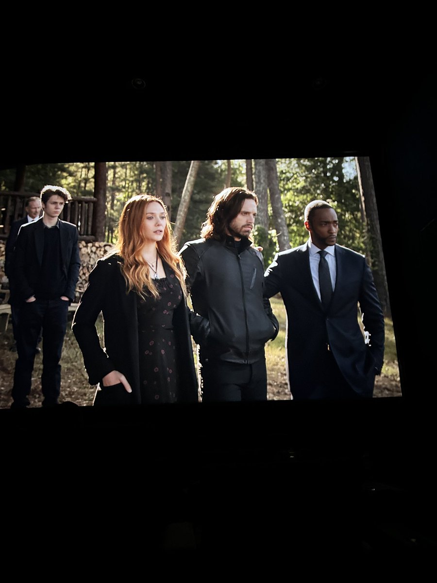 jestebag's tweet photo. I low-key wanna see Wanda and Bucky as a couple . 😭🙏 #AvengersEndgameEncore https://t.co/V44BbgaJEq
