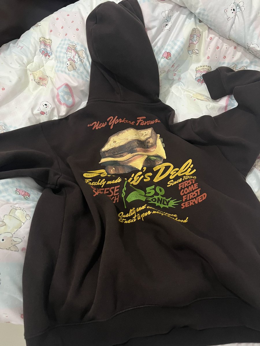 prrnmk's tweet photo. H&amp;m hoodie sandwich 
Size L มือสองของเราเองค่ะ ผ้านุ่มไม่หนาเกินไป
350 รวมส่ง

#ส่งต่อเสื้อผ้ามือ2 #ส่งต่อเสื้อผ้า #ส่งต่อเสื้อผ้ามือสอง #โล๊ะตู้เสื้อผ้า  #vghbkk #เสื้อผ้ามือสอง #ส่งต่อstylist #ส่งต่อcintage #ส่งต่อhm https://t.co/3UDZ9I7RSn
