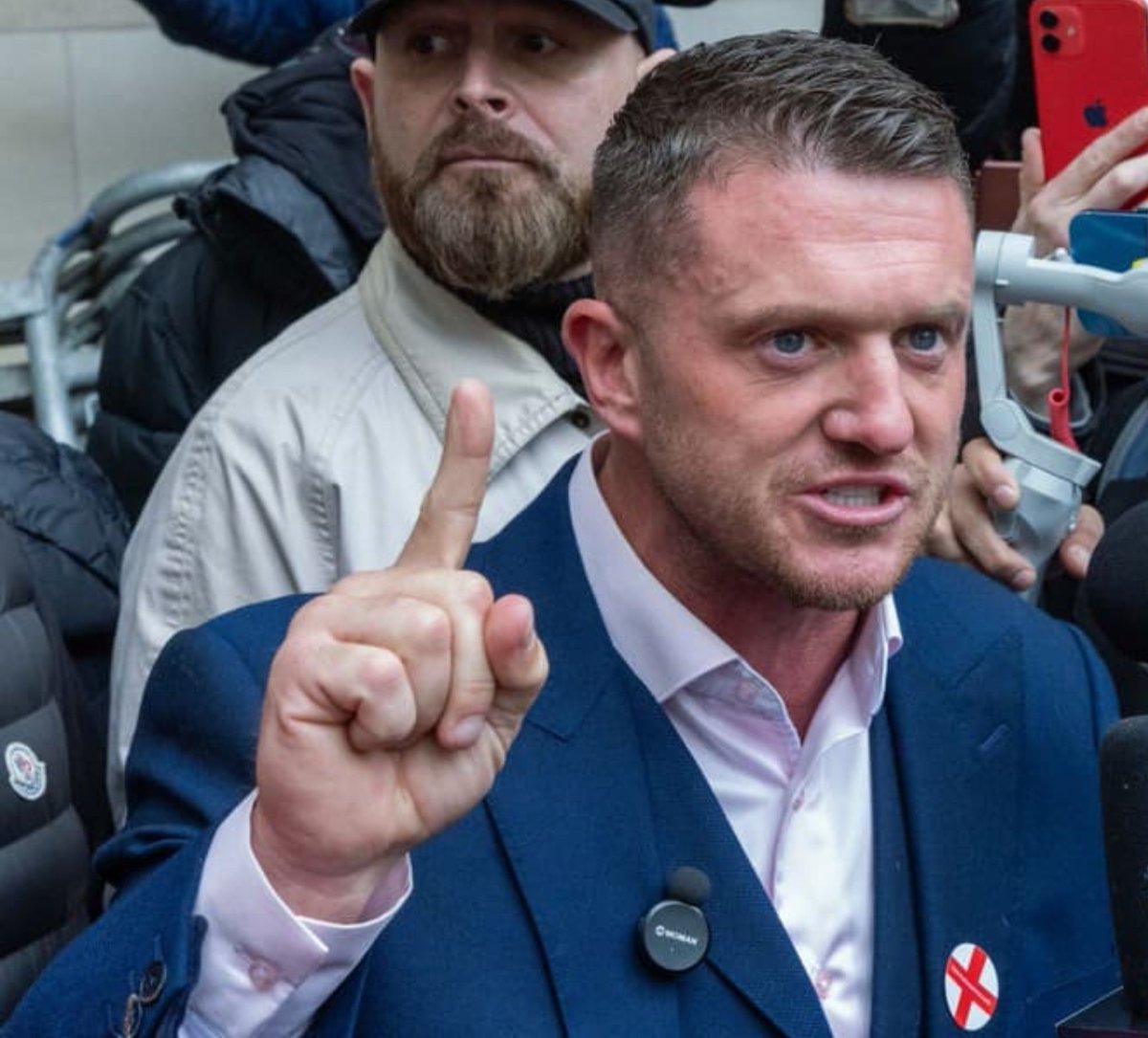 RadioGenoa's tweet photo. It appears that Tommy Robinson has once again been stopped and detained. He is now in custody. https://t.co/hrPpu8sdp6