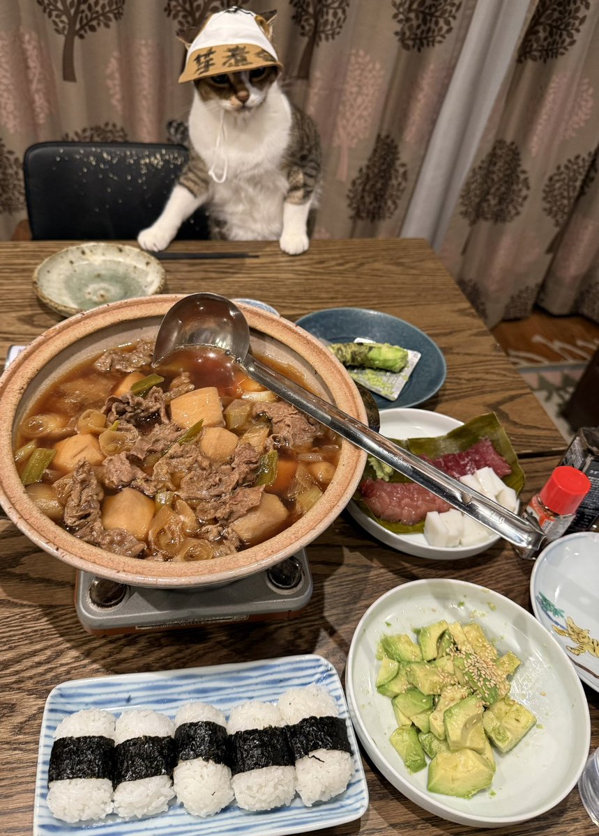 kokonananya's tweet photo. 「本日、芋煮会✨✨」

芋煮にはおにぎり必須なり🍙✨ https://t.co/TMtswZj24l