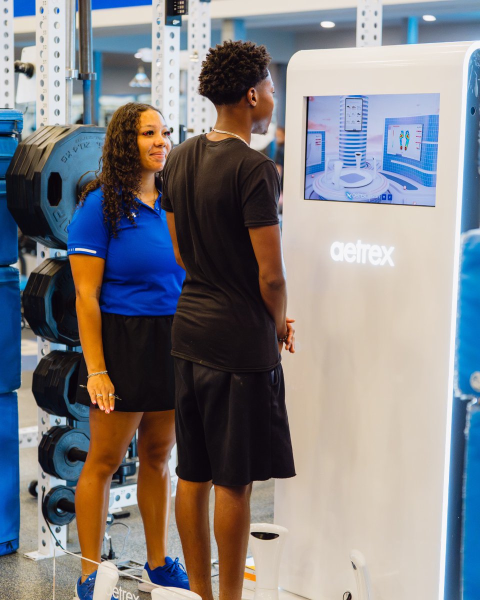 IMGAcademy's tweet photo. Every step starts with the right support. 👟

IMG Academy student-athletes stepped onto the Aetrex 3D foot scanner to get a closer look at their individual foot measurements. The technology helps capture data like arch height, pressure points, and alignment. https://t.co/3wvm3FlIrO