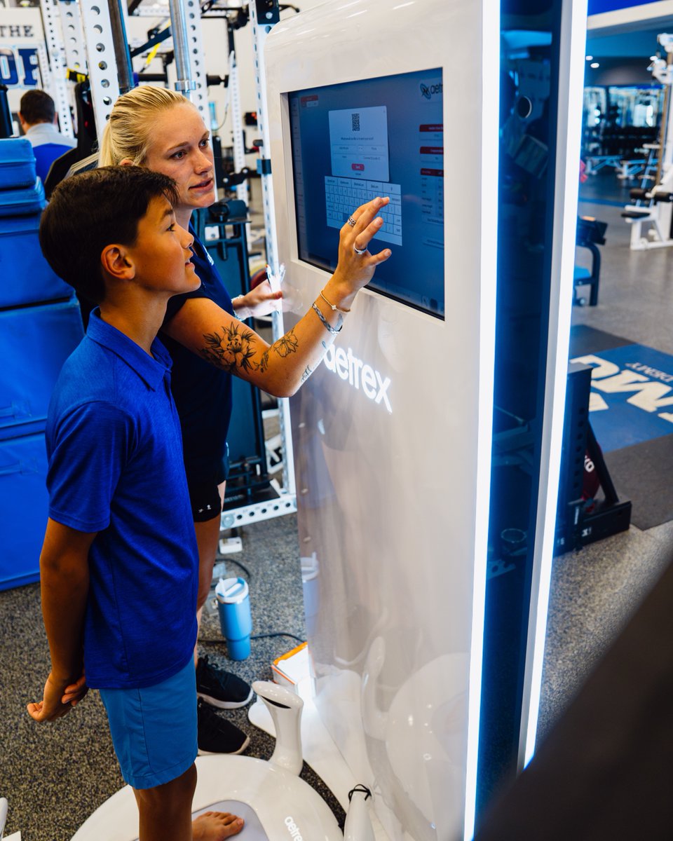 IMGAcademy's tweet photo. Every step starts with the right support. 👟

IMG Academy student-athletes stepped onto the Aetrex 3D foot scanner to get a closer look at their individual foot measurements. The technology helps capture data like arch height, pressure points, and alignment. https://t.co/3wvm3FlIrO