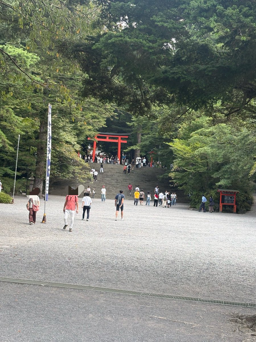 hasumi_rn's tweet photo. 10年？ぶりぐらいに霧島神宮行ってきた。流石に人が多かった https://t.co/LLyftu4KM6