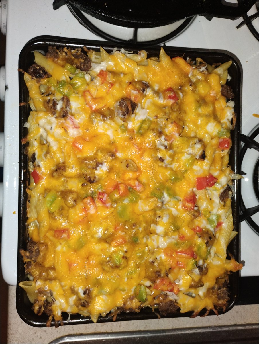 GNAW401491's tweet photo. "Ghetto" Casserole
#KongD. #photograghy #Foodphotography #Blackcuisine https://t.co/K36J6tyFz3