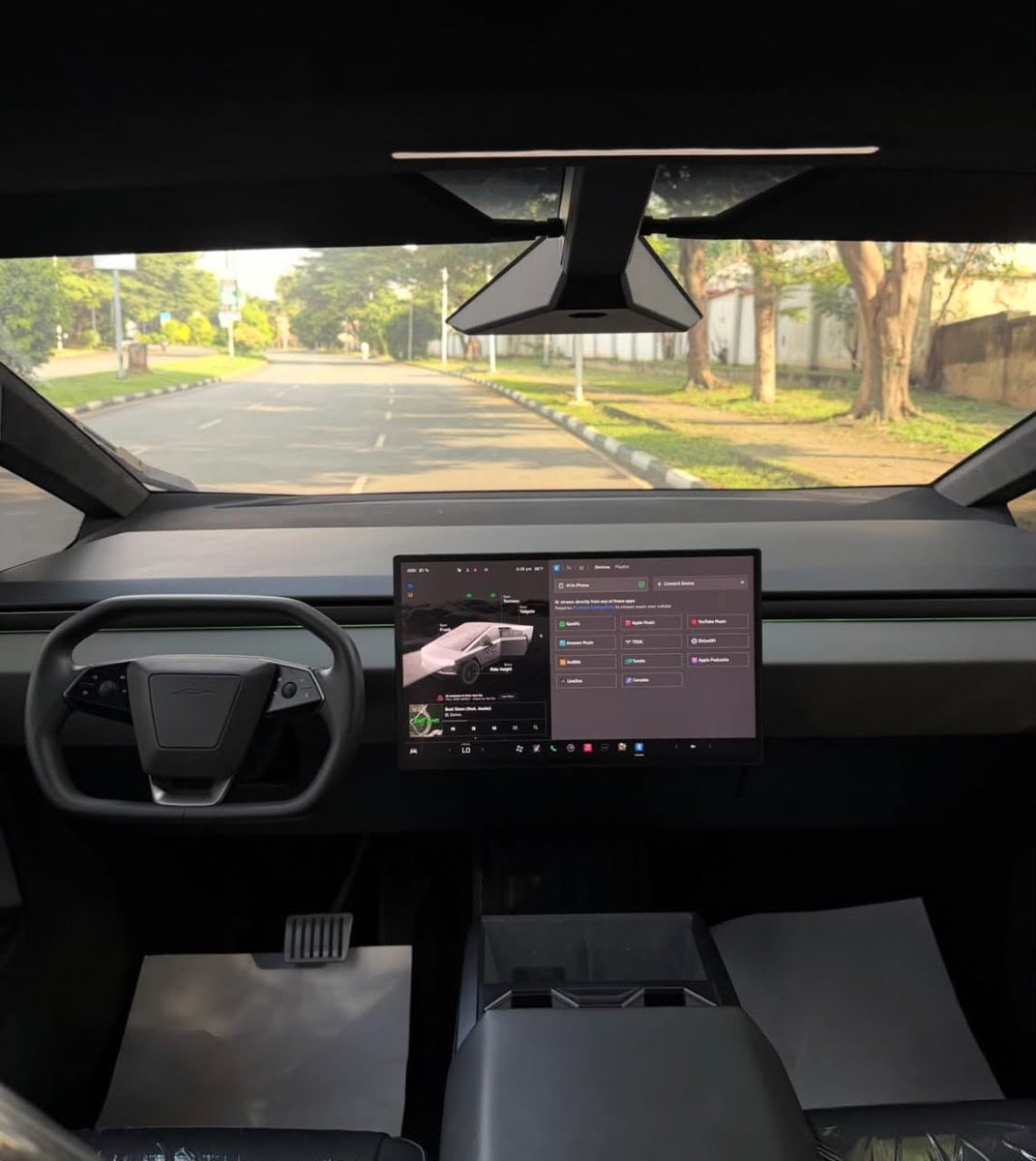 NewAgeCorper's tweet photo. 🚘⚡ PREMIUM DEAL — 2025 TESLA CYBERTRUCK 🔥
💎 *2025 Model | Futuristic Electric Vehicle*
📱 Advanced technology | Modern premium interior
🌟 Built for performance, utility, and adventure
📜 *Duty Paid ☑️*
💰 *Price: ₦199M*
📍 *Location: Lagos 🇳🇬*
📞 Call/WhatsApp: ** DM https://t.co/2hmDnGE2B8