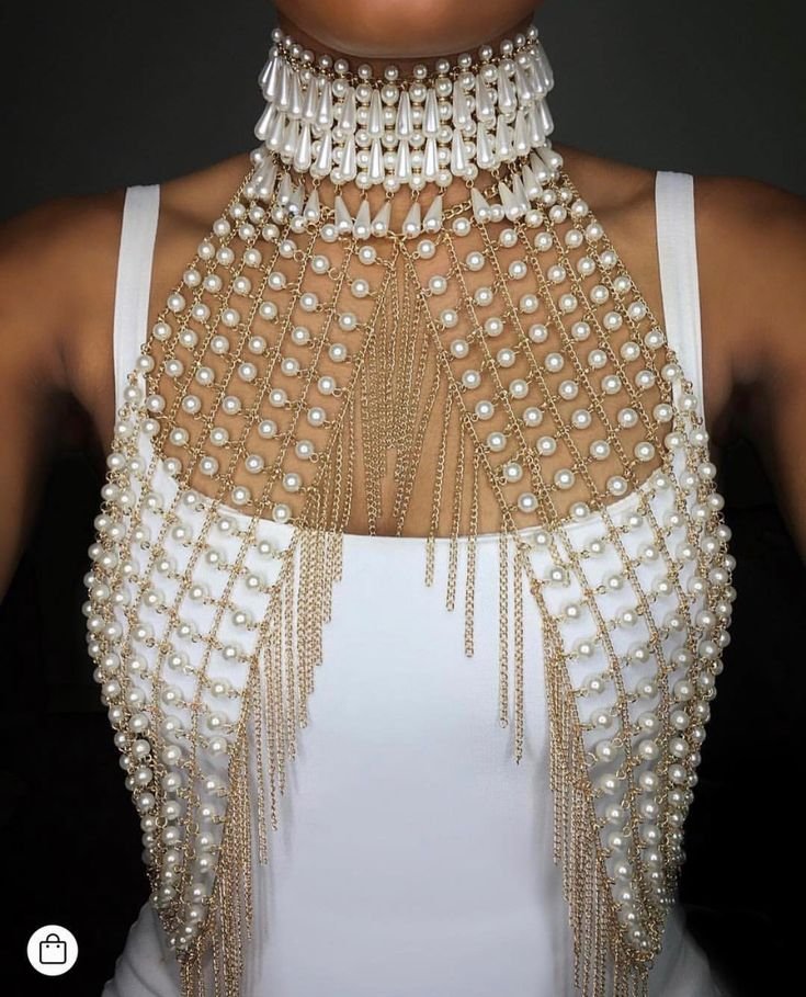 insperiaX's tweet photo. Dripping in pearls. ✨ https://t.co/3RwN5gpR9K