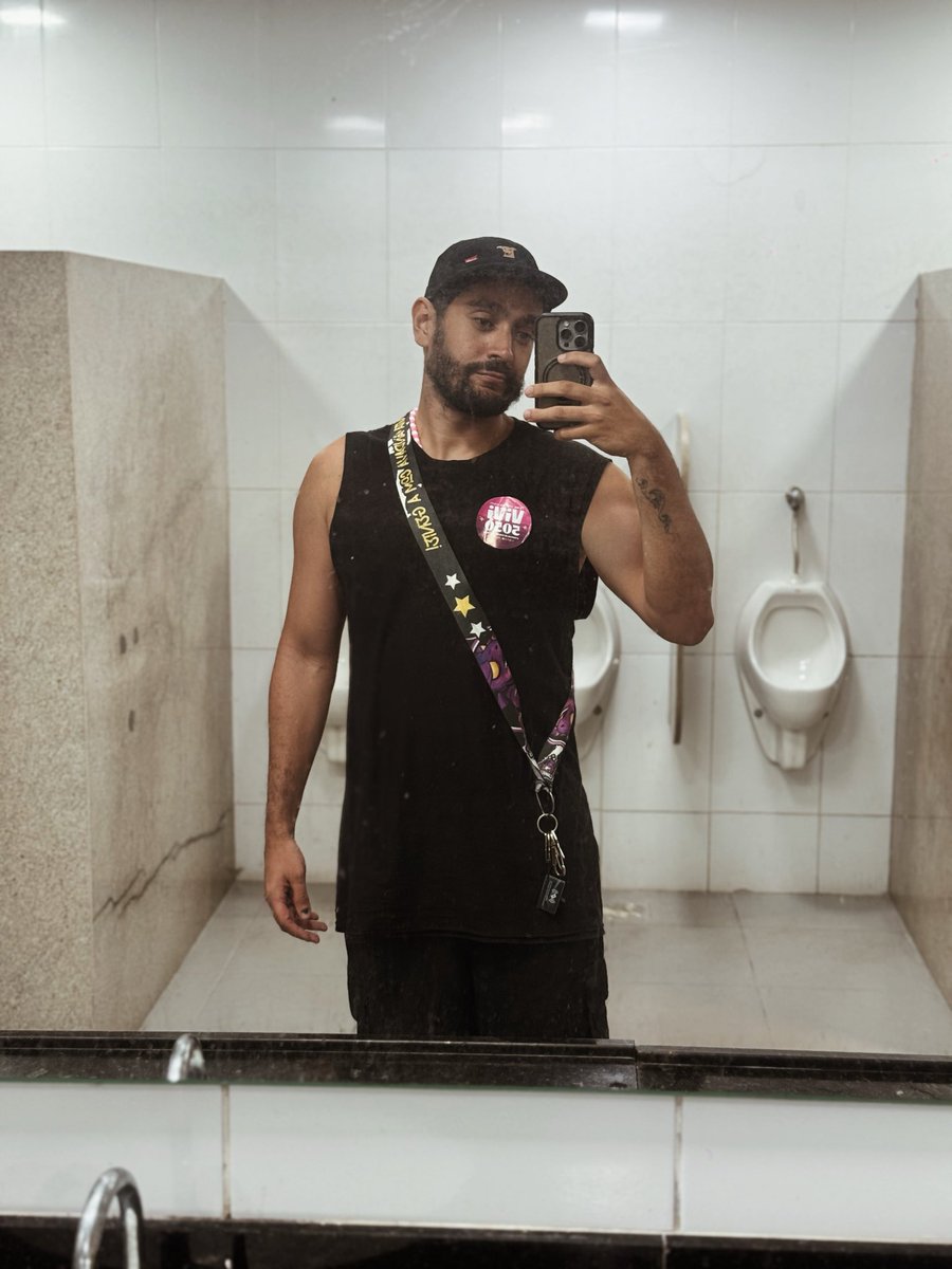 Eguadetiantonio's tweet photo. Aproveitando pra mostrar minha colinha ♥️ https://t.co/XoGDFPnrzL