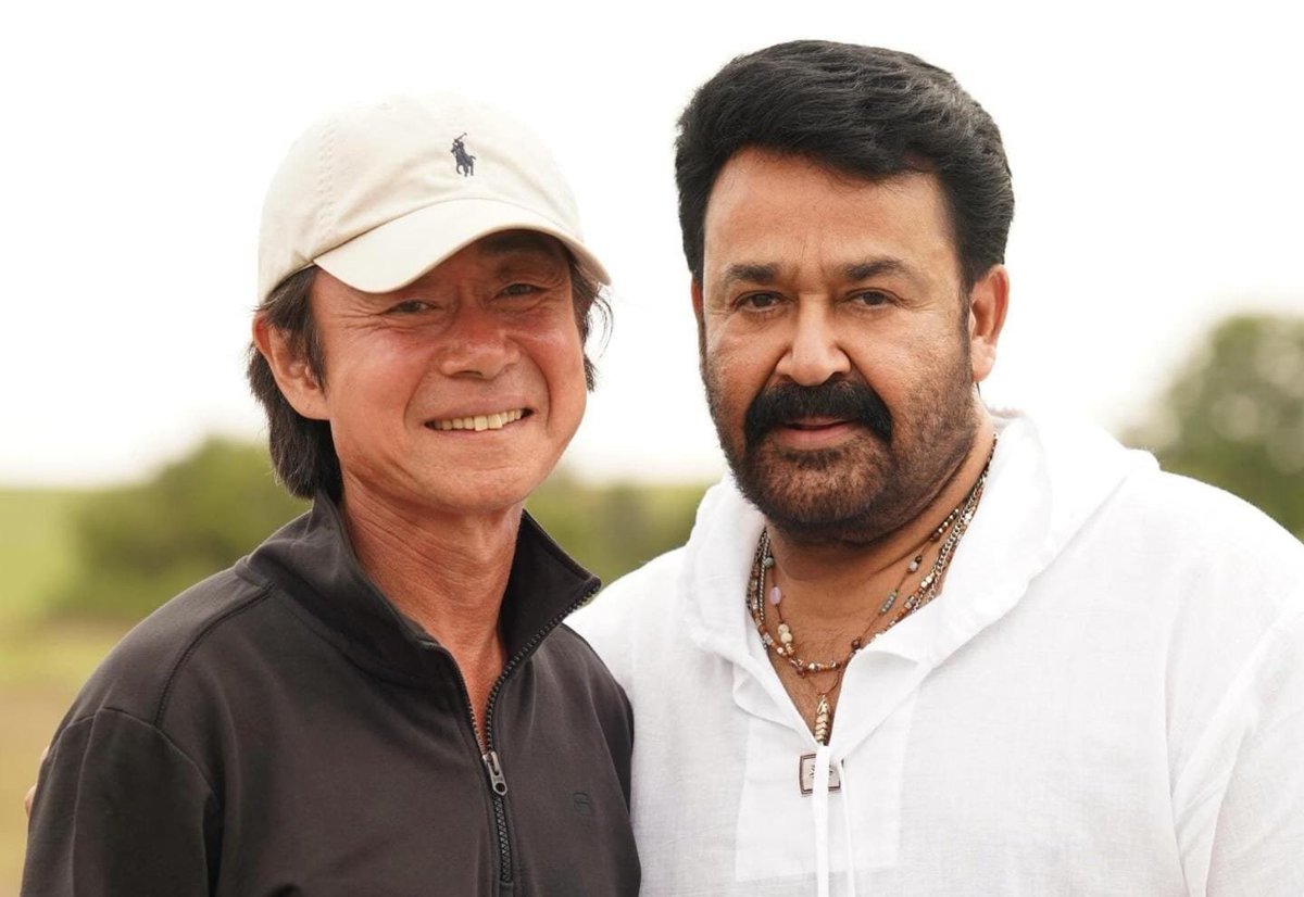 Empuran18's tweet photo. Mohanlal with the action director of Dhurandhar. 😍🔥

#OperationGANGA 🔥💥

Shoot in Progress. 👏🏼
#VishnuMohan #SreeGokulamMovies https://t.co/zX6NzC7qkN