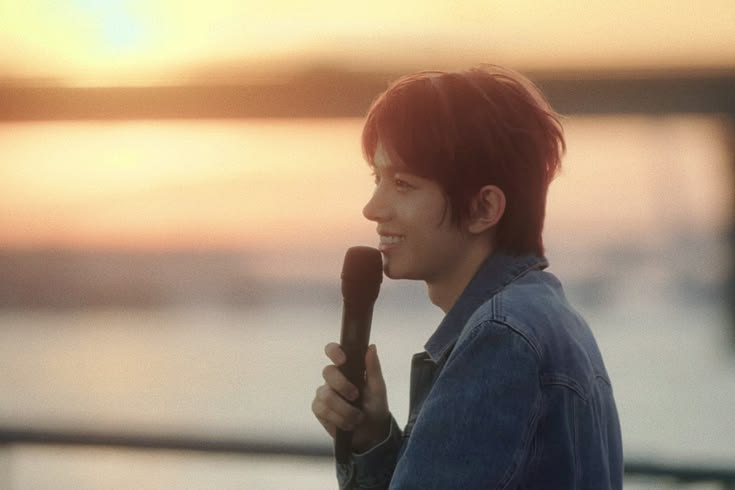 Hanhee1015's tweet photo. 내가 좋아하는 감동적인 에반 무대 영상 🎤✨🎬 https://t.co/WDuYb8wZ0X