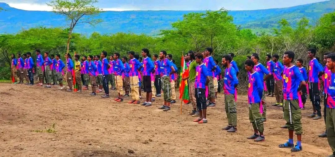 qaroo_sabaa's tweet photo. ~Oduu Injifannoo! 22/09/2026
 Gootichi W*B*O Zoonii Giddu Gala Oromiyaa irraa humna haaraa yeroo sheeraaf barnoota Siyaasaaf Ogummaa qaraanummaa kennaa ture xumuree eebbisiisuu beeksise.
  ~Humni alagaa humnaan Oromiyaa  dhuunfate.
   Humna ilmaan isaan seeffata!
        IUOf! https://t.co/UA4Jb4EsE3