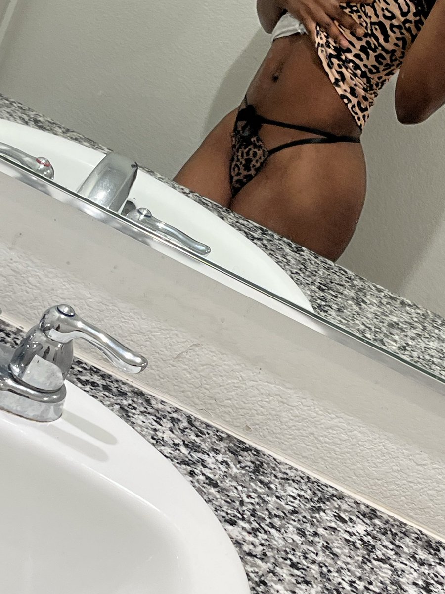 weluvvstar's tweet photo. Dm me and see wassup😘🥰 #اليوم_الوطني_السعودي_٩٦ #اليوم_الوطني_٩٦ #خليجي٢٧ https://t.co/eAS4n76kOC