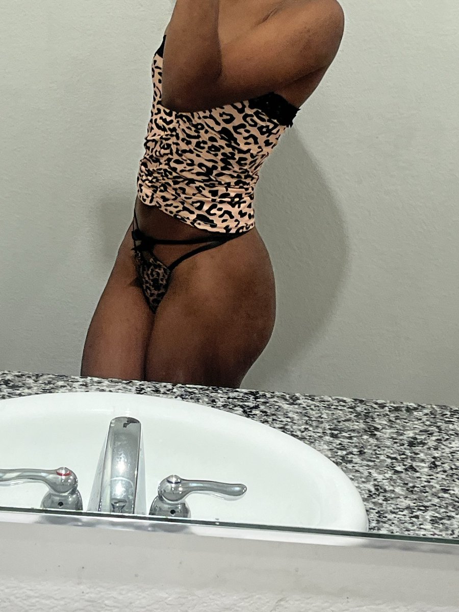 weluvvstar's tweet photo. Dm me and see wassup😘🥰 #اليوم_الوطني_السعودي_٩٦ #اليوم_الوطني_٩٦ #خليجي٢٧ https://t.co/eAS4n76kOC