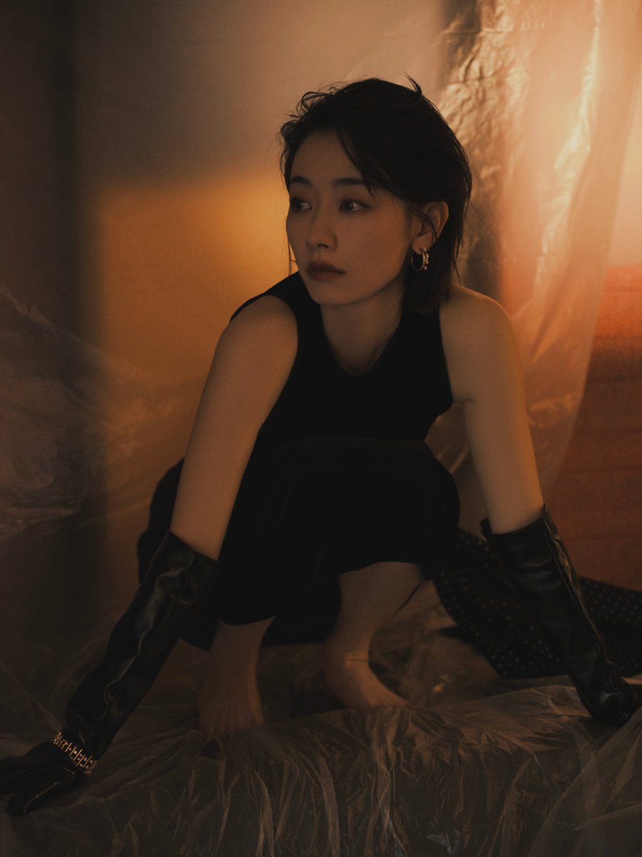 langjieupdates's tweet photo. #CyaLiu's photoshoot for the 14th Silk Road International Film Festival https://t.co/QJQUNhaEdS