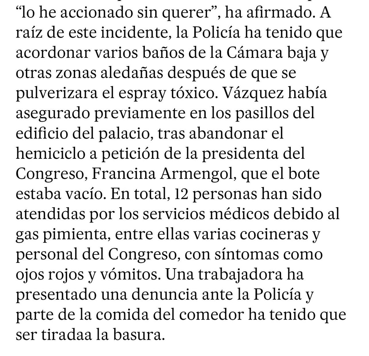 tvgcensura's tweet photo. 😱 VOLVEUNO FACER

No día en que o persoal da #CSAG se mobilizou contra a manipulación, a @TVGalicia volveu poñer os servizos informativos ás ordes do Partido Popular.

Vergoñento tratamento da polémica causada hoxe por @anadebande, que Marta Darriba despacha en 5 segundos sen mencionar a ducia de persoas intoxicadas, un feito coñecido máis de HORA E MEDIA ANTES de emitirse o #TeleXornal.

👩🏼🎙️ «O episodio obrigou, ademais, a pechar temporalmente unha zona de baños da Cámara».

🔫 Despois comeza a ‘Operación Salvemos a P̶o̶l̶i̶c̶í̶a̶ Soldada Ana’, comparando o feito de hoxe cun episodio anos atrás do deputado Gabriel Rufián.

Faltoulles aclarar que, segundo o Regulamento de Armas (RD 137/1993), o esprai de pementa é unha arma; as balas son munición/compoñentes.