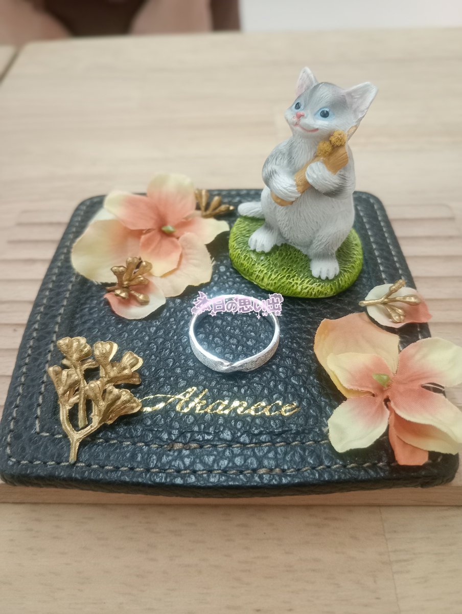 renkasnow19's tweet photo. 札幌から帰宅…
推し活リング神々廻さんBirthday記念に作ってきたので💜
刻印、ネタバレ避ける為に隠してますが良い思い出になったー！ https://t.co/LvUymZynzd