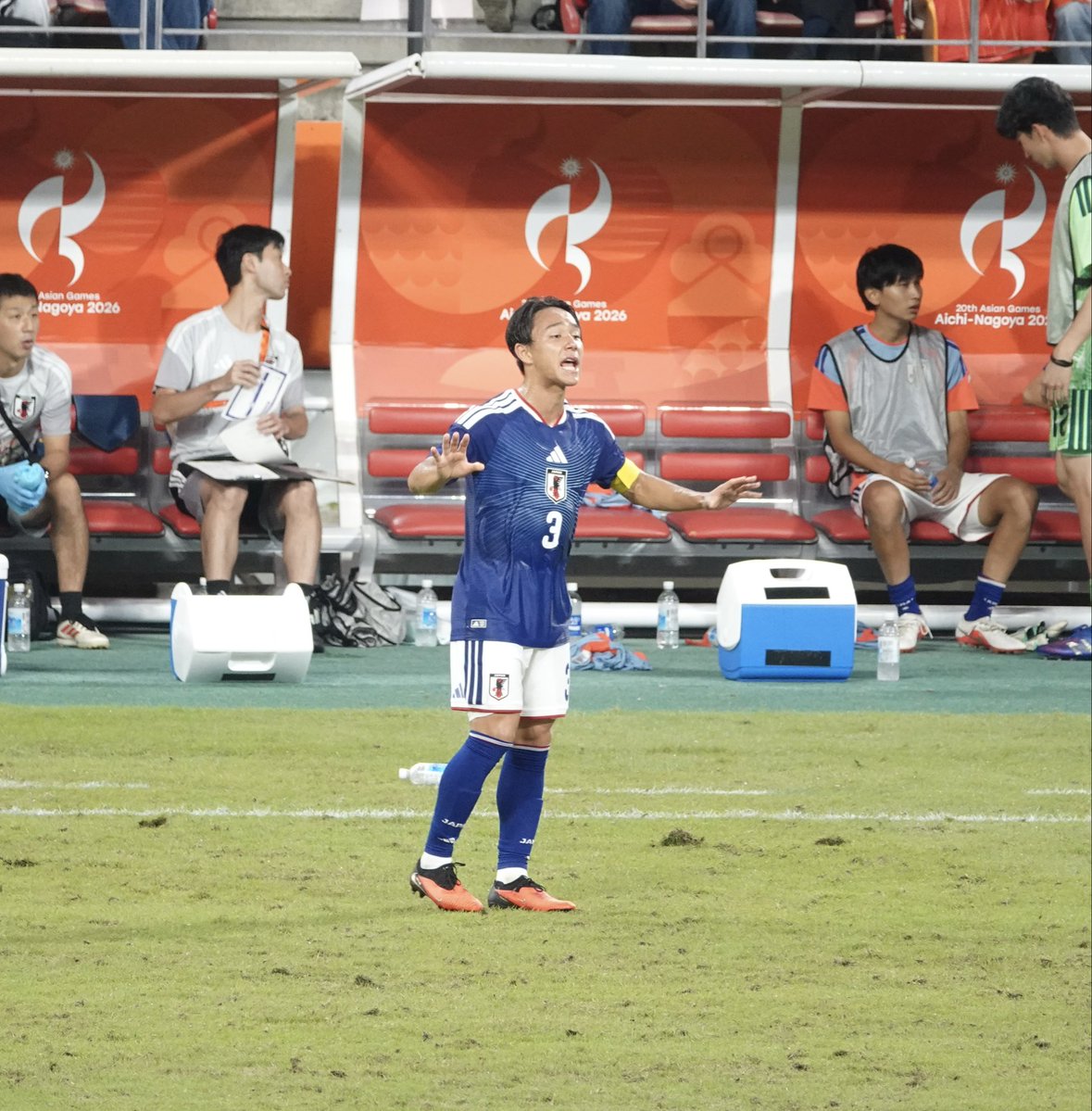akanbird's tweet photo. フランクフルト所属の小杉啓太選手
早くから海外でプレーしてるだけあってか、この若さで貫禄すら感じました
途中からはキャプテンマークも巻いてのプレー
ゴールも見事でした

フランクフルトでの活躍も期待してるぞ https://t.co/Id76rMsPOb