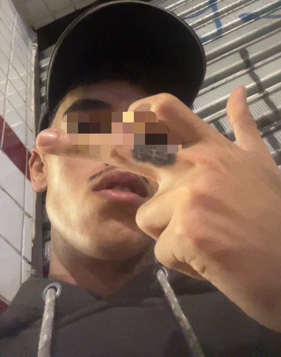 mlkdomSP2's tweet photo. Você deixaria um cara hétero folgado cagar enorme e sujo na sua cara?  https://t.co/bByVZY7D3D 💩💩💩👅💦🍽️🍽️😂🚽👅🔥 https://t.co/8euOTaG6Bb