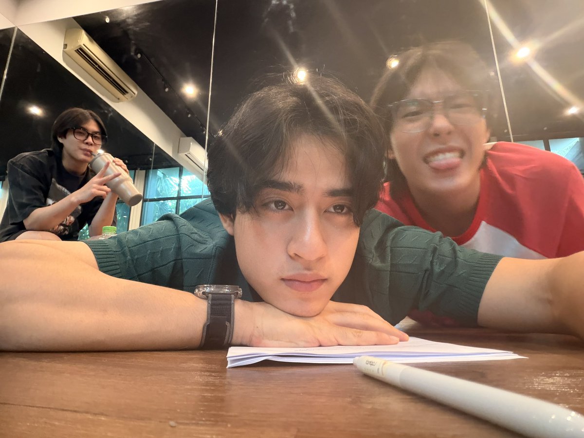 BarcodeTin's tweet photo. มันไม่ใช่แบบนั้นครับ https://t.co/FG143rarbC