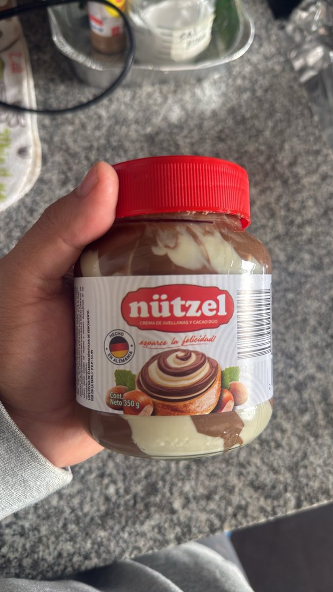 _itsfranzz's tweet photo. Top cosas peligrosas para comprar en el Tuti si vives solo: https://t.co/a7yX66zwLz
