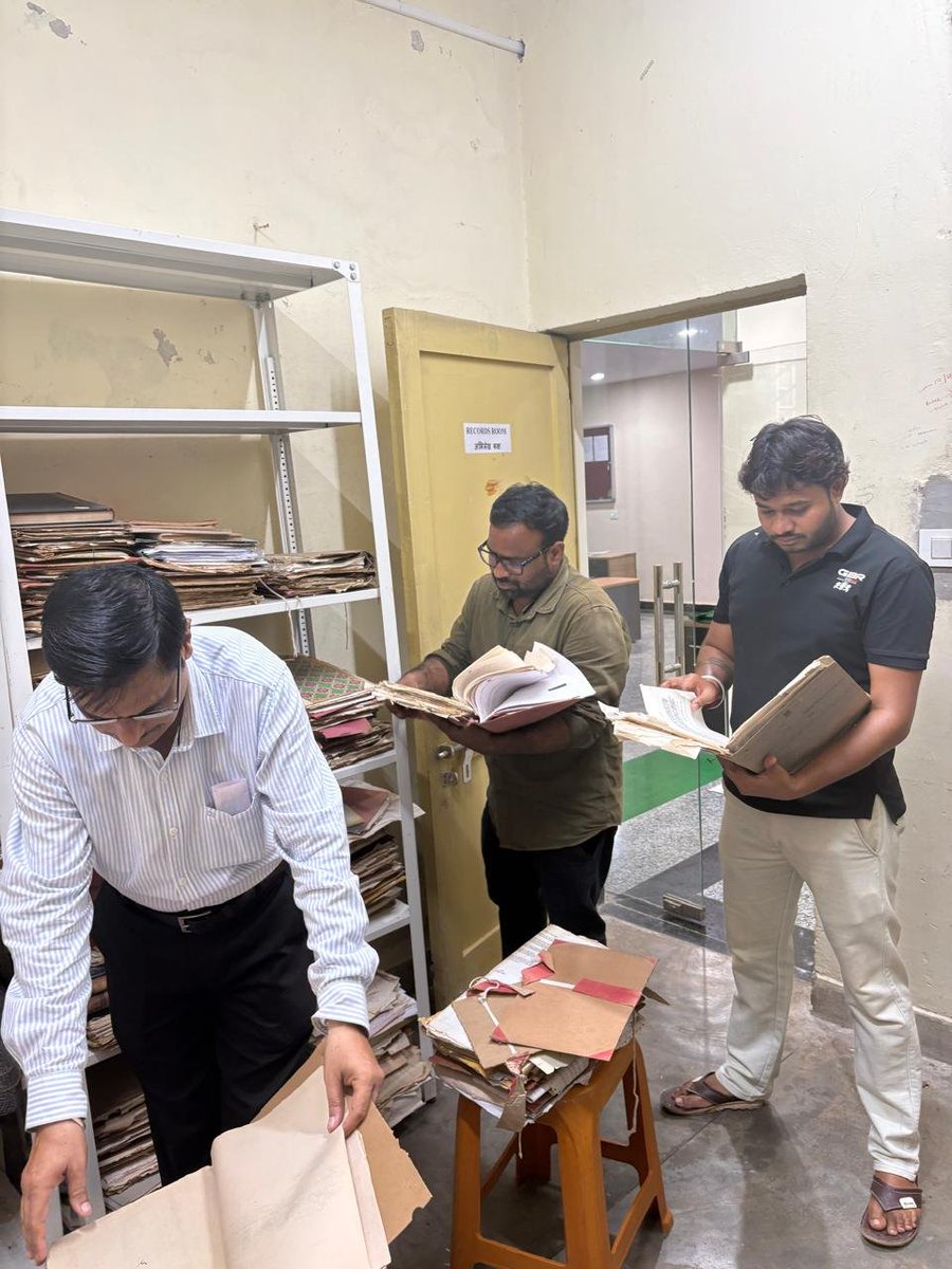OfficerC1869's tweet photo. Special Campaign 6.0 | Preparatory Phase

Under the Preparatory Phase of Special Campaign 6.0, an activity was undertaken at IGMRI, Hyderabad to identify pending files and files due for disposal.
#SpecialCampaign6 #SpecialCampaign6_0 https://t.co/kYDGA8i4ej