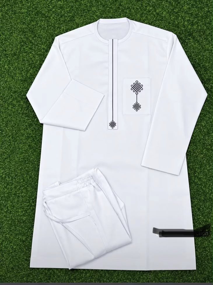 OlayinkaBablo's tweet photo. Come, let’s sew 🧵✨ quality native wear for you. Clean finishing, perfect fitting, and a style you’ll be proud to rock. ❤️‍🔥

Work!! https://t.co/8nhpMuGjJb