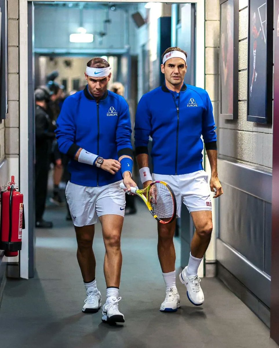 TennisLegende's tweet photo. Aura.

Cette photo est sublime.

Le 23 septembre 2022, le jour des adieux de Roger Federer au tennis professionnel, à la Laver Cup.

📸 @LaverCup https://t.co/VJ5BYC3tW2