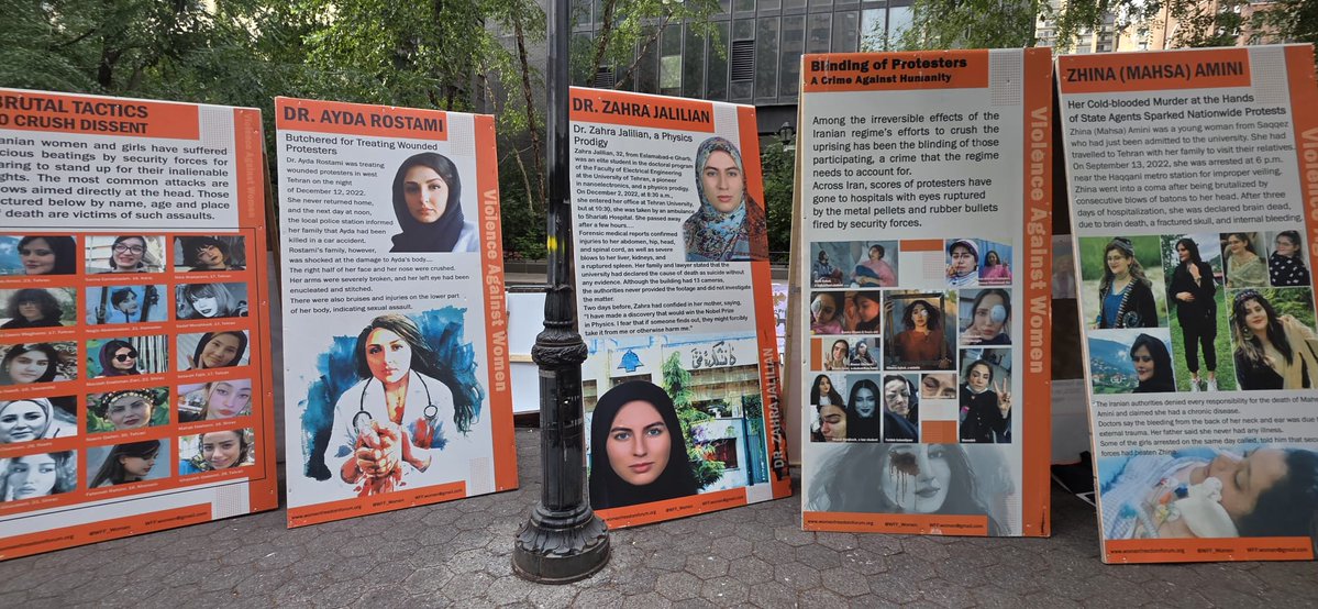 Maryam_Rajavi_A's tweet photo. ثاني يوم لتظاهرة الإيرانيين الأحرار أمام مبنى الجمعية العامة للأمم المتحدة – نيويورك

النظام الحاكم في إيران لا يمثل الشعب الإيراني، بل هو عدو الشعب والمسؤول عن مجزرة جيل الشباب الإيراني. كما أنه يمثل تهديدا للسلام والأمن في المنطقة والعالم.
لكن المعركة الرئيسية تدور بين الشعب الإيراني والمقاومة المنظمة من جهة، والنظام الكهنوتي من جهة أخرى. الشعب الإيراني عازم على إنهاء هذه الديكتاتورية.
#FreeIran2026NYRally
#UNGA 
https://t.co/bacVFHsnHL