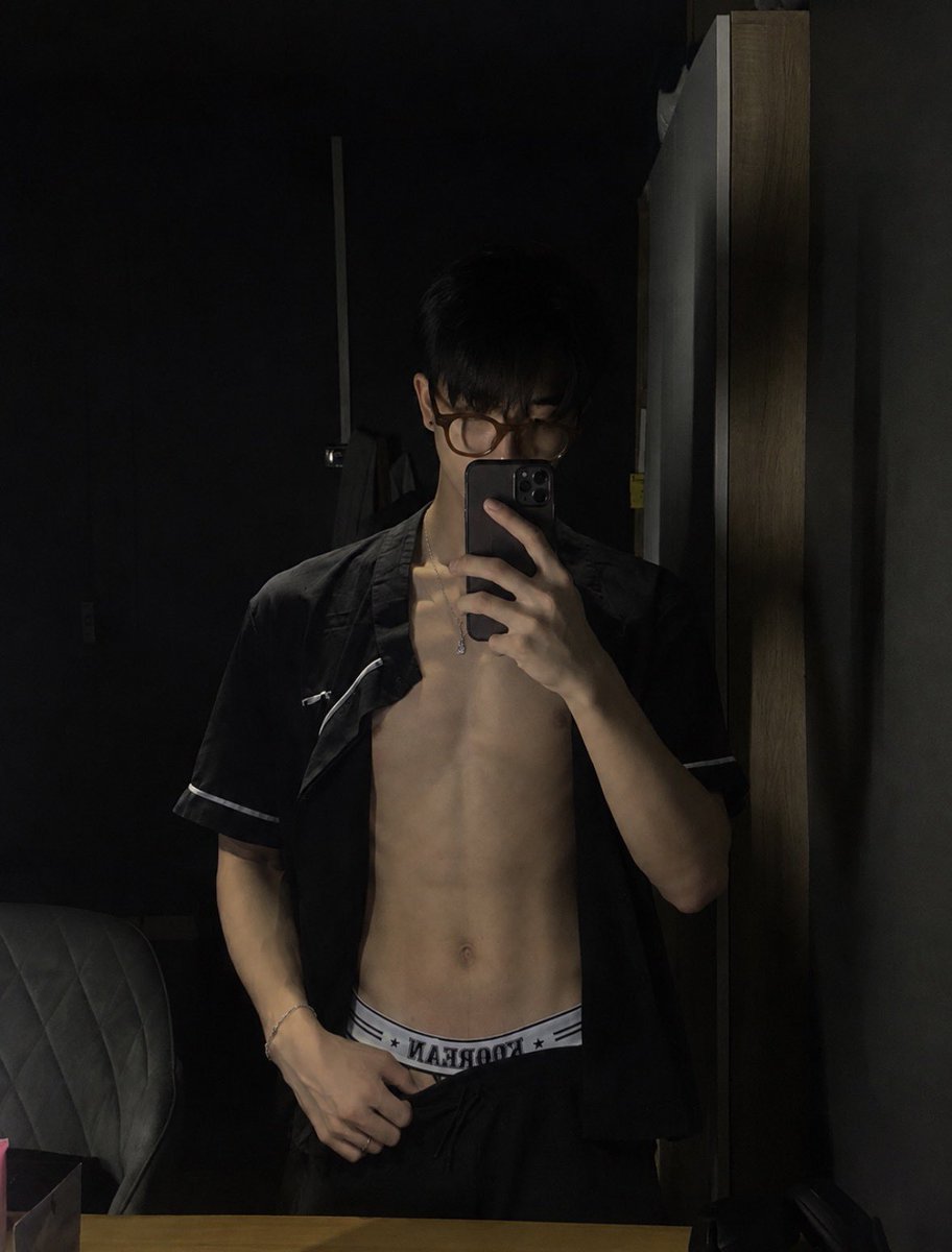 YoungBoy_011's tweet photo. https://t.co/xkXGUAZUz1