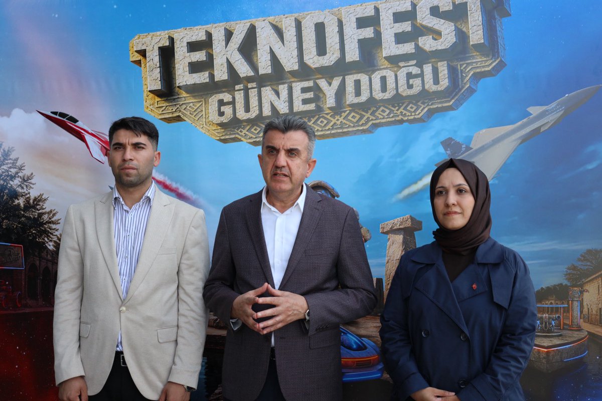 milhamigunbegi's tweet photo. Tarihin sıfır noktasından geleceğin teknolojilerine! 🚀

1️⃣ İl Kadın Kolları Başkanımız @ZehraAy063, İl Yönetim Kurulumuz, İl Gençlik Kollarımızla birlikte Şanlıurfamızda 30 Eylül-4 Ekim tarihleri arasında düzenlenecek olan TEKNOFEST Güneydoğu'nun yapılacağı alanda incelemelerde bulunduk, ilgililerden bilgi aldık.

Dünyanın en büyük havacılık, uzay ve teknoloji festivali TEKNOFEST'e ev sahipliği yapmanın büyük heyecanını ve gururunu yaşıyoruz.

#TeknofestGüneydoğu #TEKNOFEST
@RTErdogan @Akparti @Selcuk @abuyukgumus @mfatihkacir @acarfaruka @hakanaksu058 @farukaytek