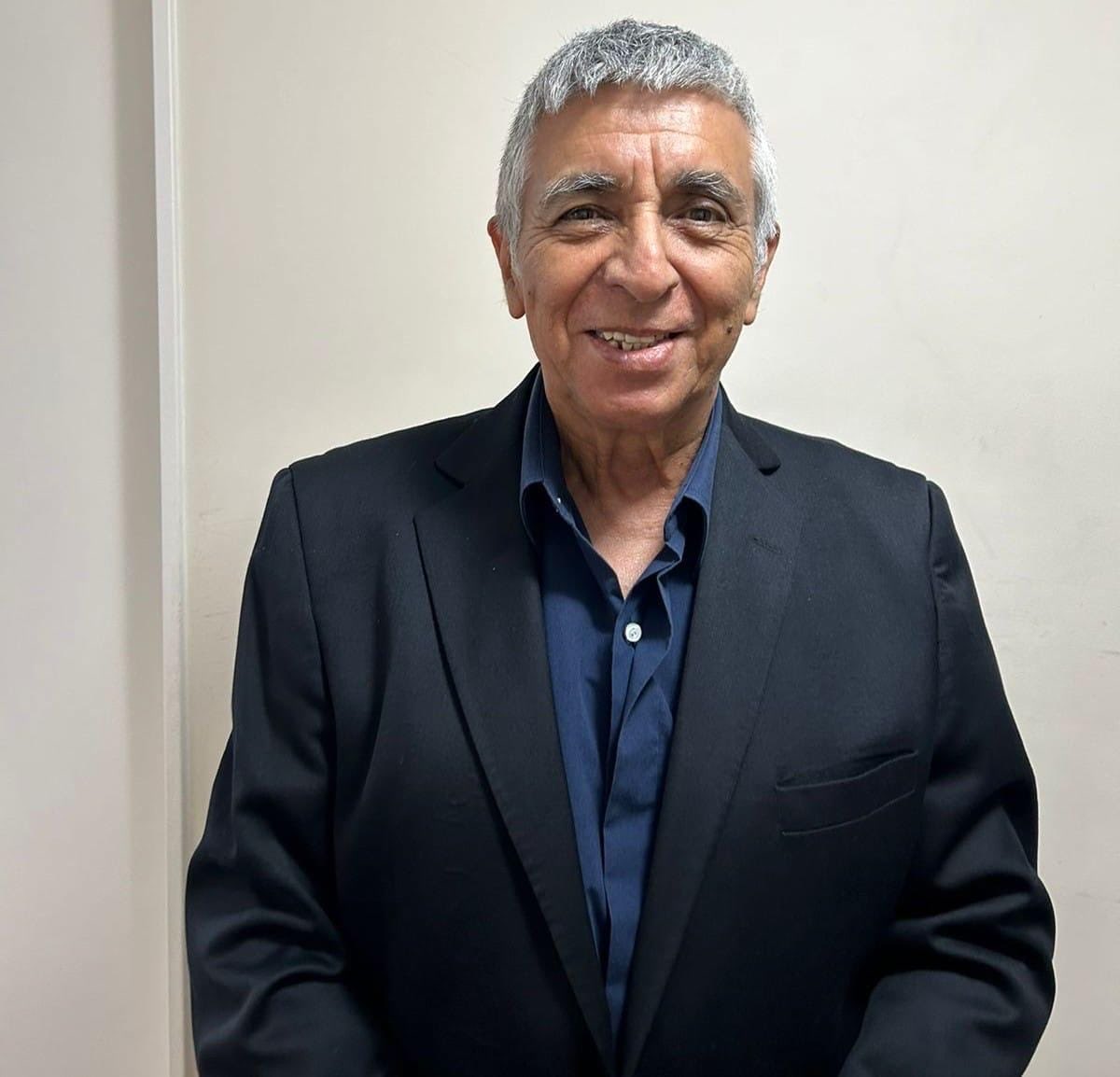 gabrielediego's tweet photo. Comunero libertario a juicio por abuso sexual y coacción. Lo denunció su ex mujer. Antonio Montenegro integra la Comuna 3 de CABA en representación de LLA. Su hija legisladora libertaria había sido investigada por el desvío de 3500 litros de leche en 2024 https://t.co/UK08imVRGe