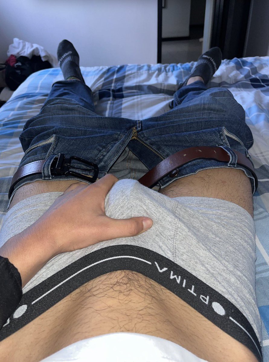 RichardWesst's tweet photo. Necesito un becerro que sepa mamar rico🤤🍆💦hasta sacarme los mecos https://t.co/h9yCOcm3zc