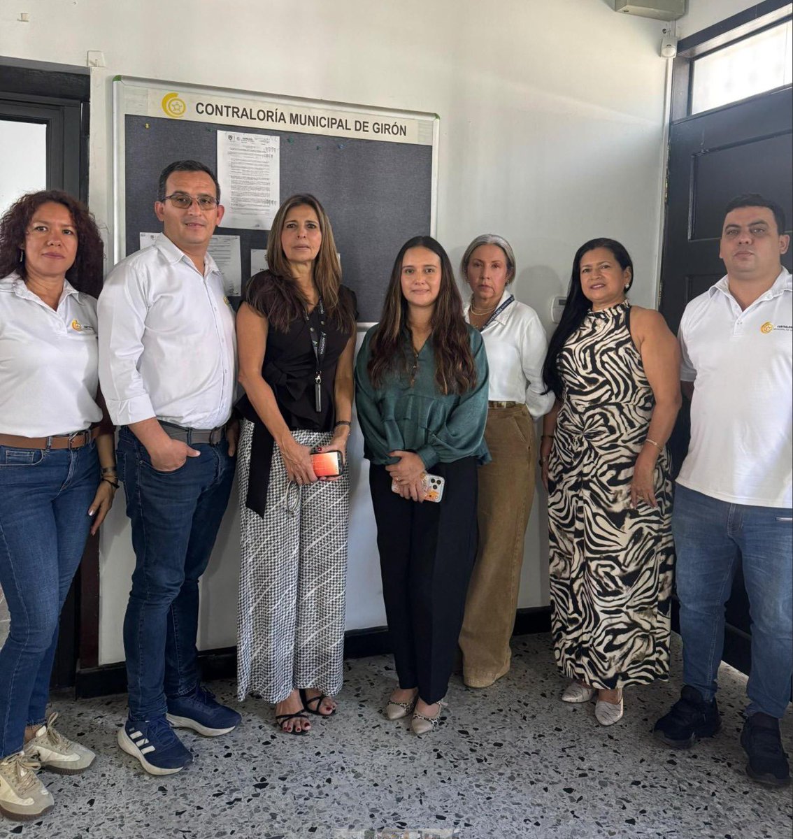 AuditoriaGen's tweet photo. En cumplimiento del Plan de Vigilancia y Gestión Fiscal de este año, la Gerencia Seccional IV – Bucaramanga instaló Auditoría Financiera y de Gestión a la Contraloría Municipal de Floridablanca y la Contraloría Municipal de Girón.  Somos #AGREnRegiones https://t.co/k29Z6pR2JJ