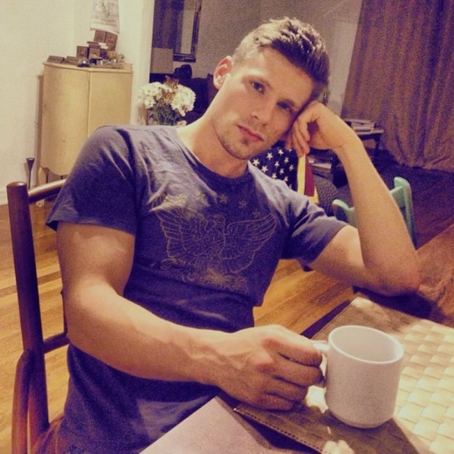 Luke44Cafferty's tweet photo. You camera roll if I was your boyfriend !v https://t.co/AITCg4rnJ0