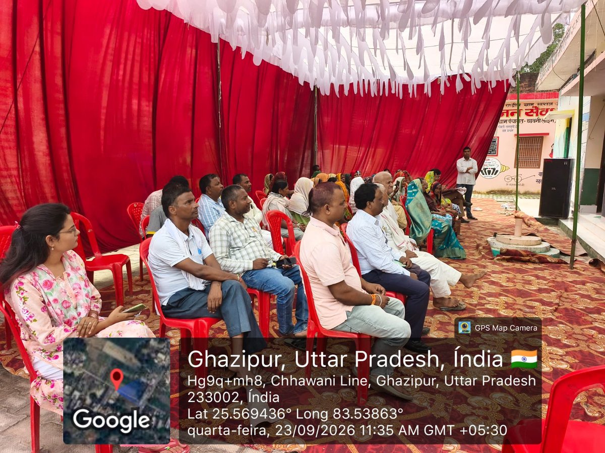 AdminGhazipur's tweet photo. सेवा संकल्प अभियान के अंतर्गत राजकीय महिला स्नातकोत्तर महाविद्यालय, गाजीपुर की छात्राओं द्वारा विकासखंड करंडा के विभिन्न स्थानों पर नुक्कड़ नाटक के माध्यम से जनकल्याणकारी योजनाओं, महिला एवं बाल कल्याण, स्वास्थ्य, शिक्षा व स्वच्छता के प्रति जन-जागरूकता का संदेश दिया गया।
@UPGovt https://t.co/11JaiZyF4u