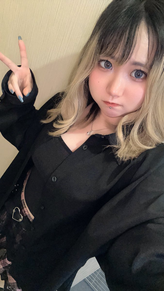iteharilayka's tweet photo. ICARUS ありがとうございました🌟
念願のLL様主催イベント、とーっても楽しかったです！
1部2部と色々な色を見せられたはず！！素敵な演者様だらけでとても良い体験をさせて頂きました！次会うときはもっと成長して帰ってくるね。  #いかろす0923 https://t.co/V8ZymQusnB