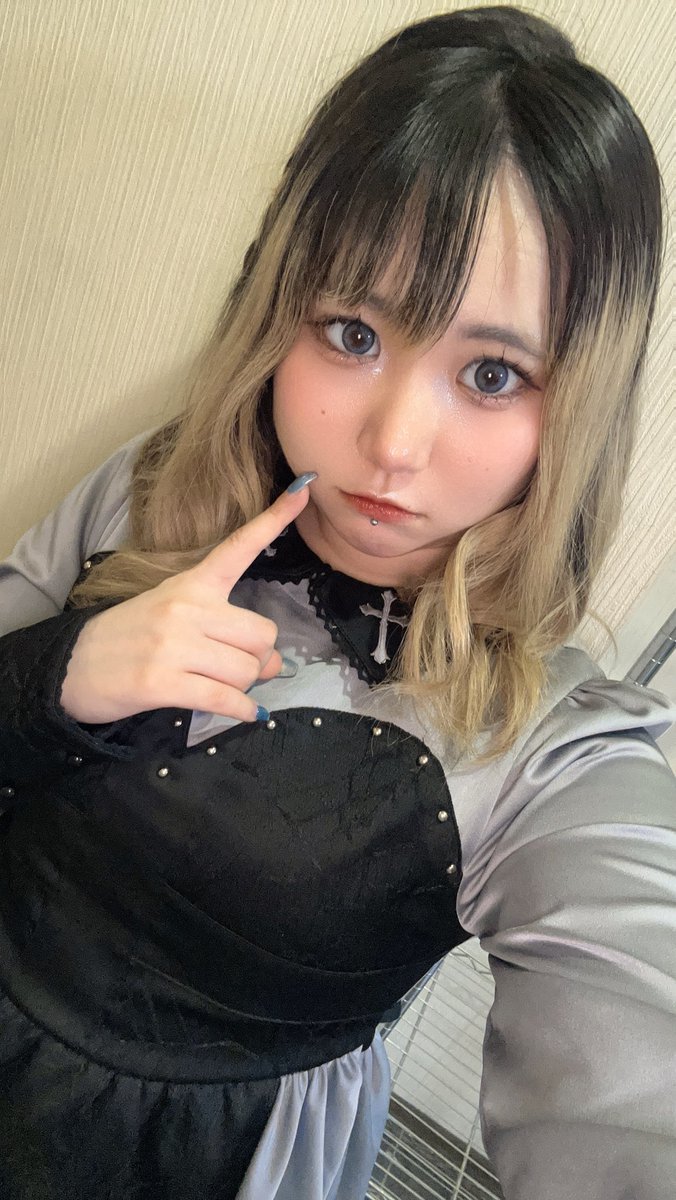iteharilayka's tweet photo. ICARUS ありがとうございました🌟
念願のLL様主催イベント、とーっても楽しかったです！
1部2部と色々な色を見せられたはず！！素敵な演者様だらけでとても良い体験をさせて頂きました！次会うときはもっと成長して帰ってくるね。  #いかろす0923 https://t.co/V8ZymQusnB