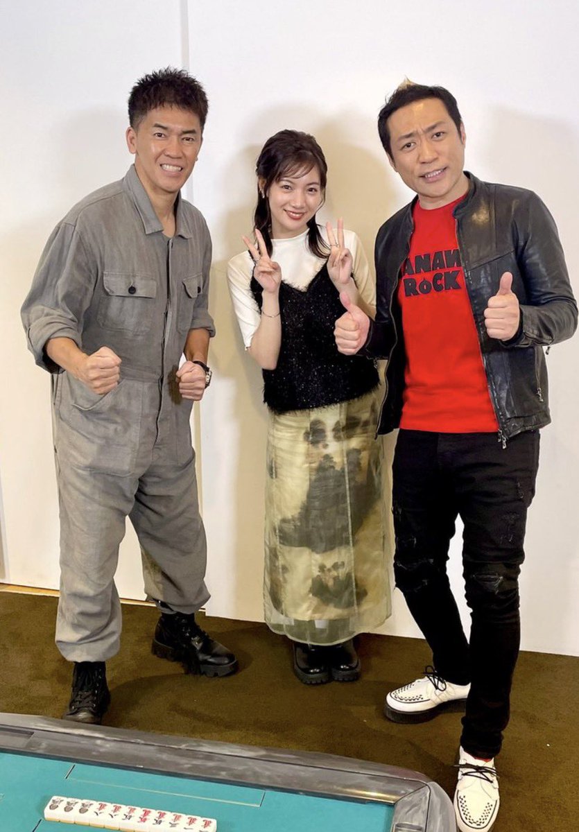 hanawa_bassman's tweet photo. 武井壮さんの「ファミリーヒストリー」をみた。
感動という言葉だけでは全然足りない、なんとも言えない感情になり恥ずかしいくらい号泣してしまった。
武井さんは、いつ会っても誰にでも優しくて、明るくて、パワフルで、常に前向きで、
とにかくものすごいエネルギーを持っているスーパーサイヤ人で。
その根っこにあるものを知れて凄く嬉しかった。
そして、武井さんは、
今僕の息子(三男坊)が4月から通いはじめた修徳高校の大先輩でもある。
番組を見終わってから、
息子に「こんな素晴らしい先輩を輩出してる高校なんだよ。」と伝えた。胸熱になってた。
本当に素晴らしい「ファミリーヒストリー」でした。
家族みんなたくさんのやる気とパワーをもらえました。
ありがとうございました！