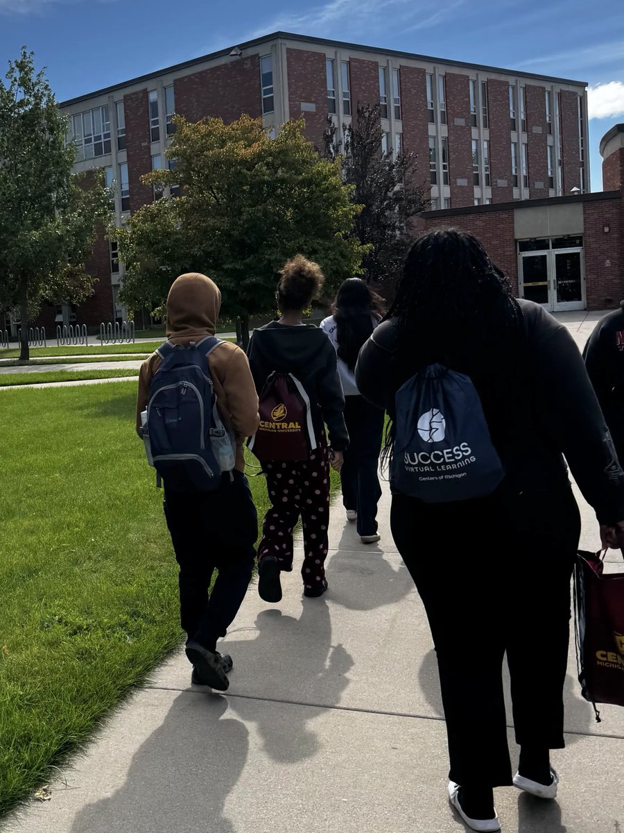 SuccessMichigan's tweet photo. Yesterday, some students from our Lansing Centers had the chance to take a field trip to Central Michigan University. They toured the facilities and learned about the variety of programs CMU offers. Thanks for having us, Central Michigan University! #FireUpChips https://t.co/j9pXUq4FN6