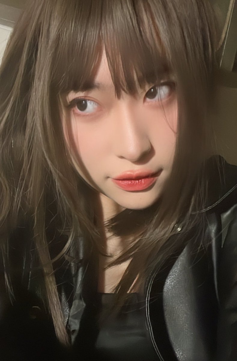 ji9874's tweet photo. 這樣看起來很不像我:D https://t.co/4PPK8lr9eA