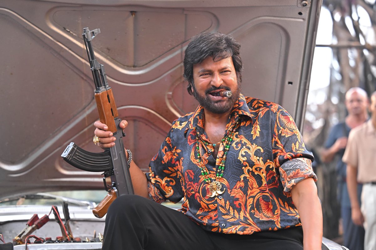 Kkdtalkies's tweet photo. Mohan Babu title card adiripodhi 🔥🔥🔥
#TheParadise https://t.co/GO2mmJYVVm