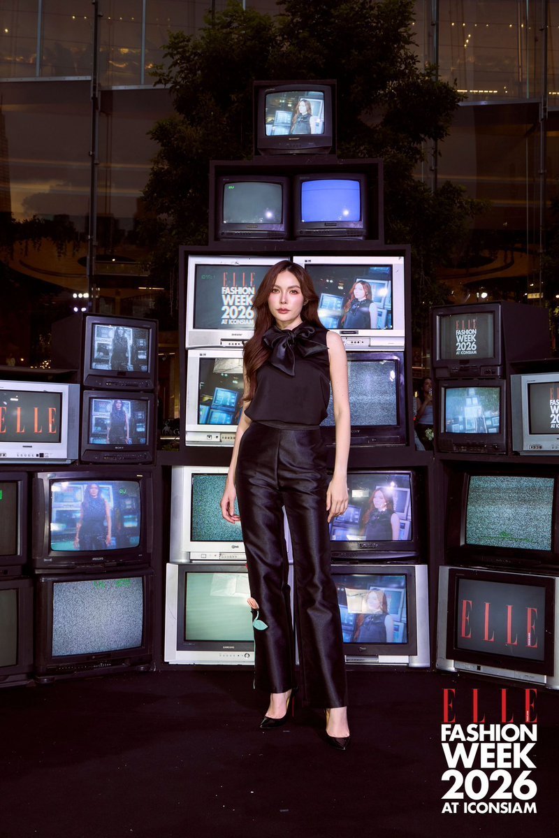 OneilyMusic's tweet photo. Charlotte attends ELLE Fashion Week 2026 at ICONSIAM. https://t.co/MDMO3PfOvI