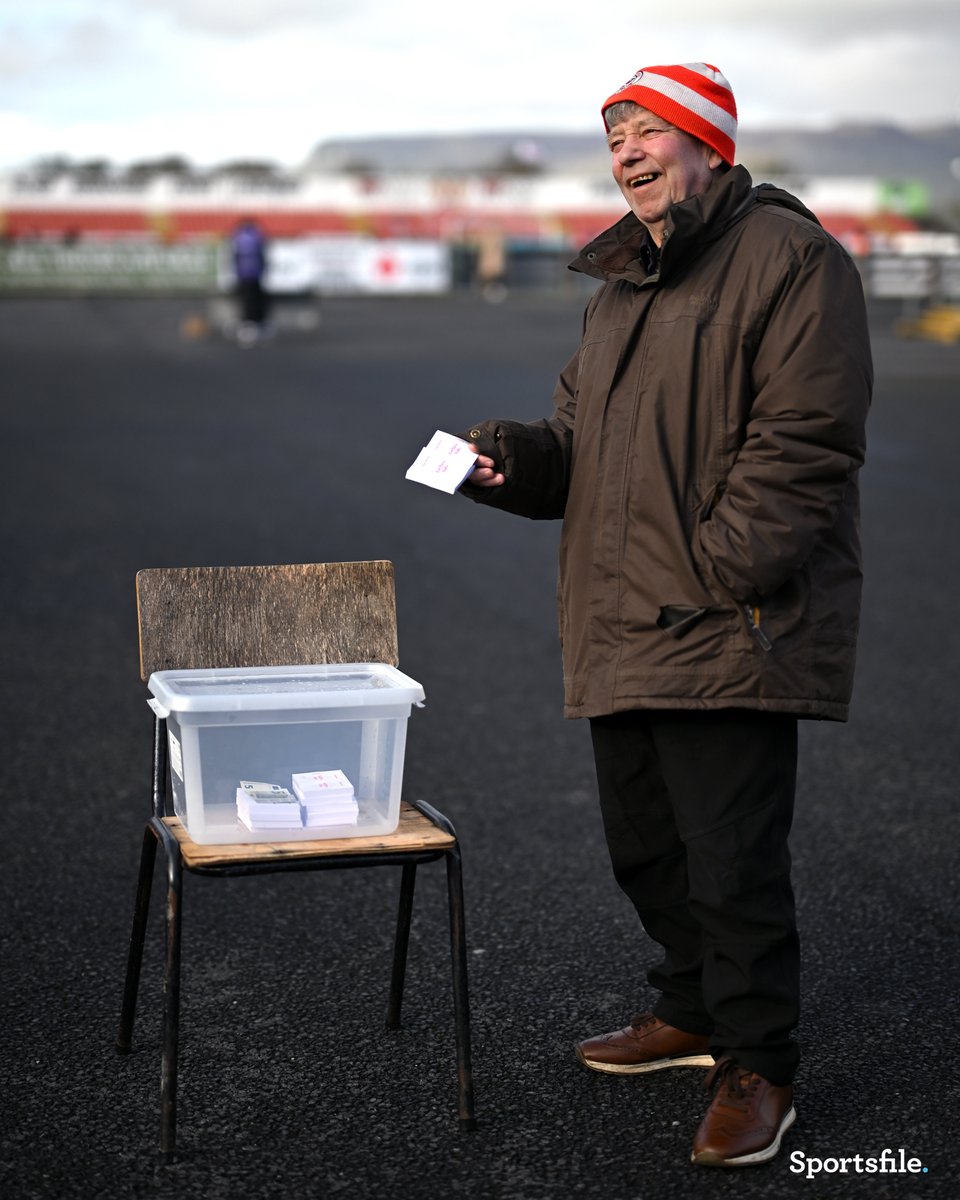sligorovers's tweet photo. Everyone at Sligo Rovers is deeply saddened to learn of the passing of long-time supporter and club volunteer Pat Wallace.

Pat played an integral role in fundraising over the years, selling tickets for our lotto and supporting many other club fundraisers.

We extend our deepest sympathies to Pat’s family and friends. He will be dearly missed by all at the Showgrounds.

Ar dheis Dé go raibh a anam.