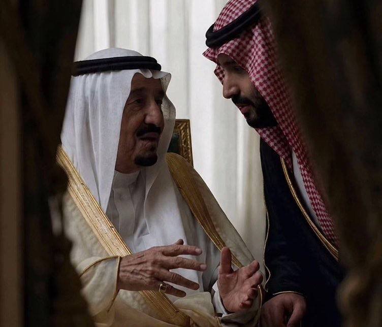 AB__KALD's tweet photo. #اليوم_الوطني_٩٦
تعيشين يامهد العروبه ، عتيقة جوخ
وعارضك تقصر بؤرة الشرّ من دونه

ولا زال في نجد المشرّف عيال شيوخ
ليا ضاع راي الشرق الأوسط يدلّونه
- محمد بن فضاء https://t.co/Q1fmHSlzah