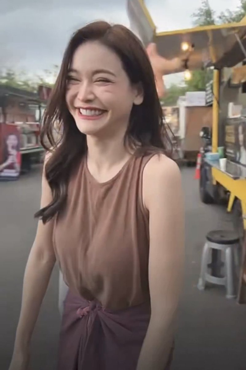zzouyzz's tweet photo. รอยยิ้มแจ้มขีดที่ฉันหลงรัก🤍 https://t.co/ztgkDSaBNM