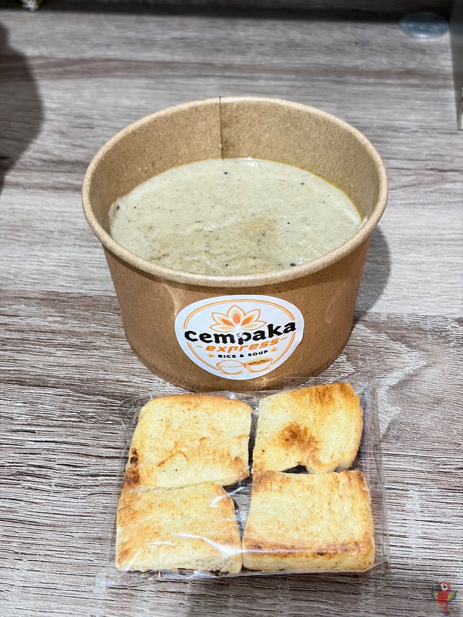 unicefess's tweet photo. -Ness sender lagi sakit terus pengen makan yang anget-anget, iseng cek shopeefood terus baru kali ini nemu mushroom soup di gunpat. Kalo beli langsung sender cek tiktok nya harganya cuma 15k https://t.co/5hyluYExbB